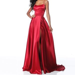 Sherri Hill red prom dress